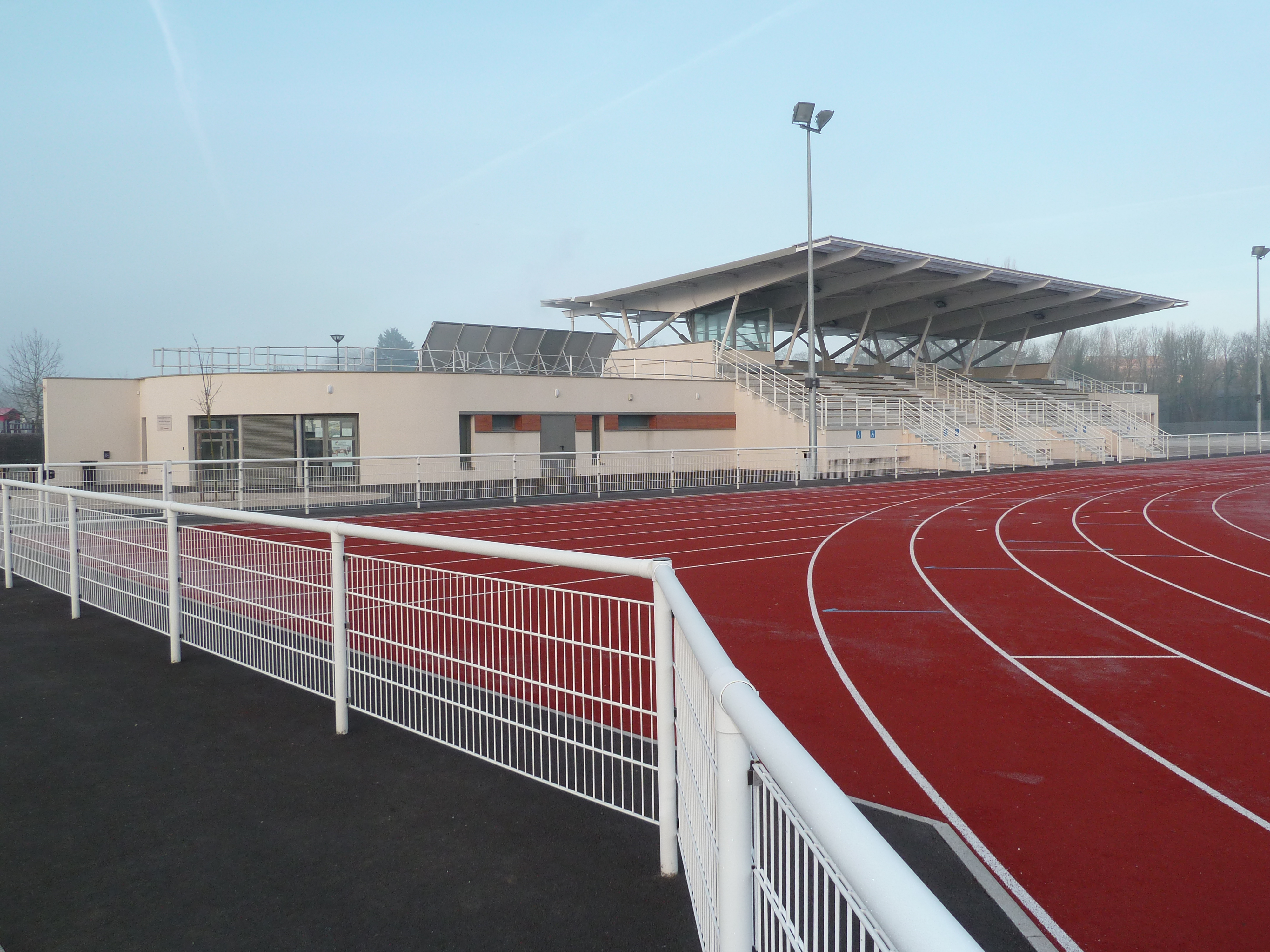 Stade d'athlétisme Micheline Ostermeyer